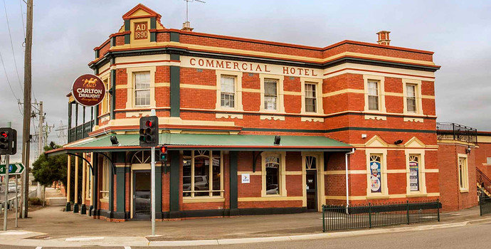 Commercial hotel