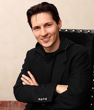 Pavel_Durov_sitting_portrait