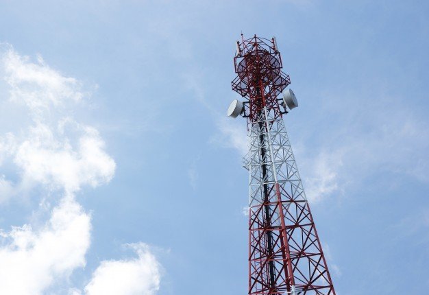 telecommunications-antenna-radio-television-telephone-with-cloud-blue-sky_1373-194