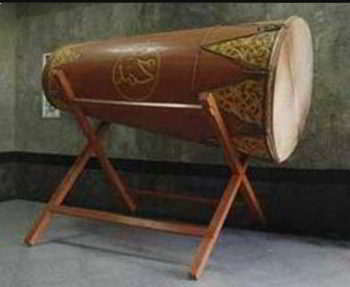 alat-musik-tradisional-yang-dipukul-tambo