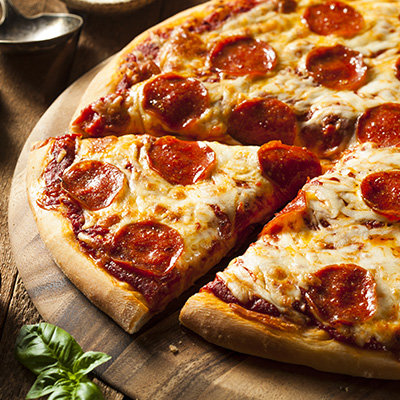 pizza-saucisse-piquante-2301