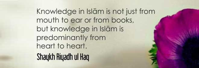 Islam mewajibkan umatnya untuk menuntut ilmu baik ilmu dunia maupun ilmu akhirat