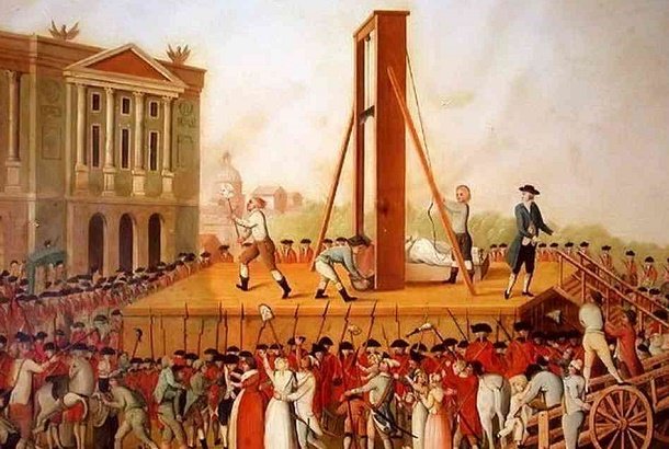 Revolusi-Perancis-guillotine